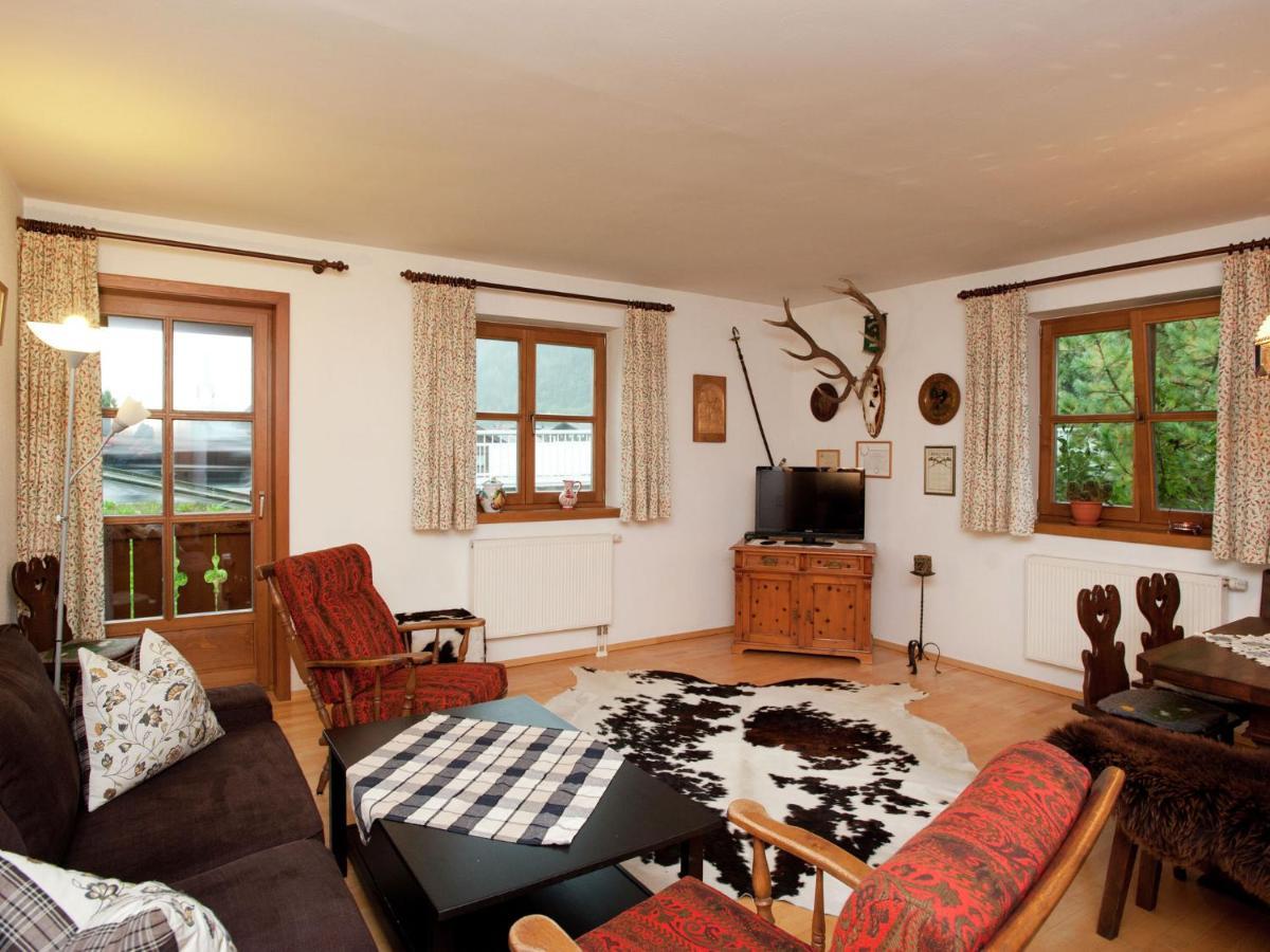 Cozy Apartment With Balcony In Mittersill Esterno foto